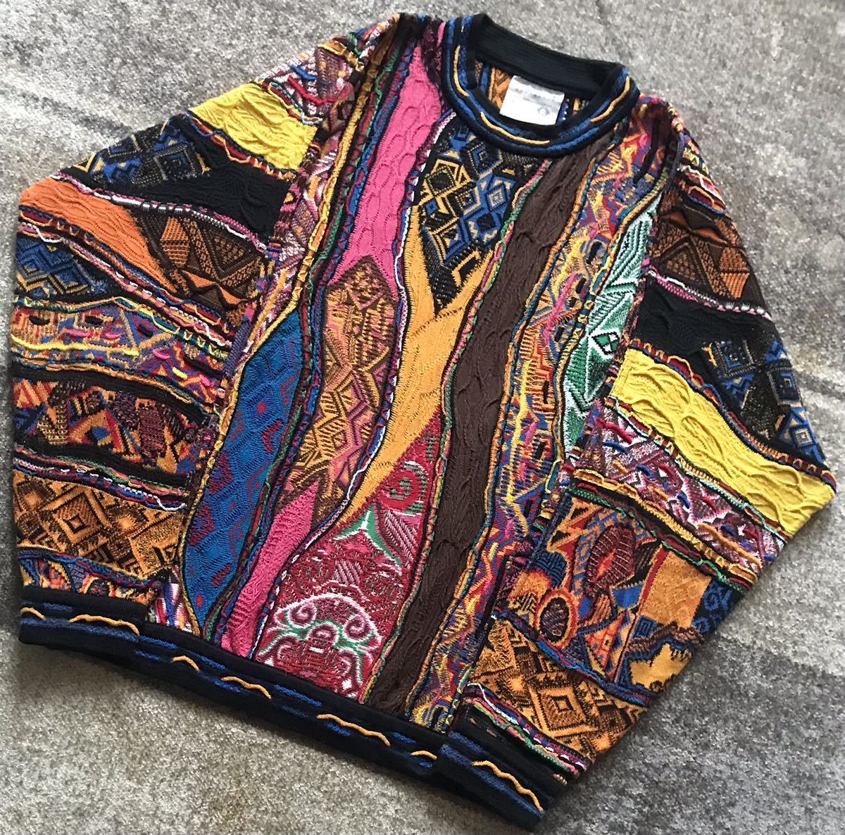 超レア 異次元のデザイン 芸術 人物柄 90's vintage ★ COOGI AUSTRALIA ★ クージー 幾何学 3D 立体 個性派 コットン ニット セーター S_画像3