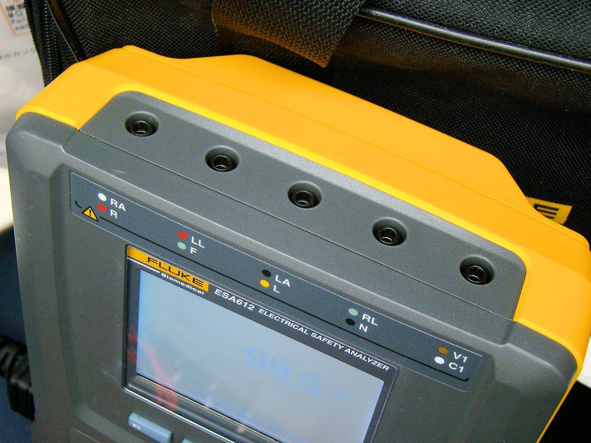 Yahoo!オークション - FLUKE ESA612 電気安全解析装置 模擬波形 Yahoo!オークション - FLUKE ESA612 電気安全解析装置 模擬波形