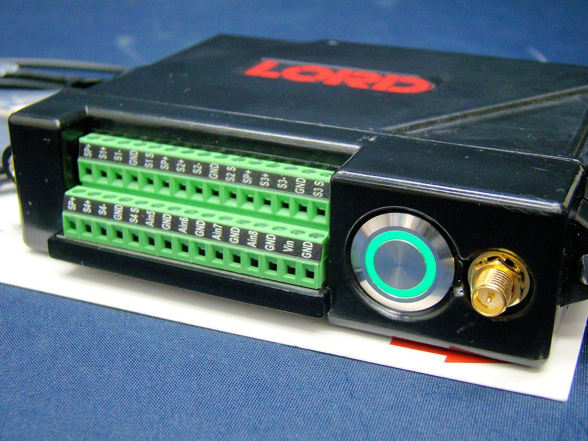 LORD V-LINK-200-M 無線ひずみ電圧計測ノード ワイヤレス Wireless Strain/Analog Sensor Node, 8Channel 中古_画像2