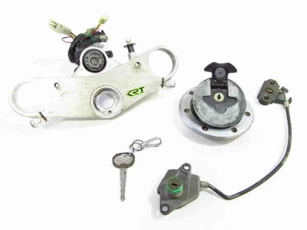 ZEXT ZX-9R ZX900C 実動車外し 純正 キーシリンダーSET 同鍵品 検※ ZX9R ZX-10R ZX-7R ZX-6R ZX900E ZX2E ZX-12R ZX-14R NINJA 113J29_画像1