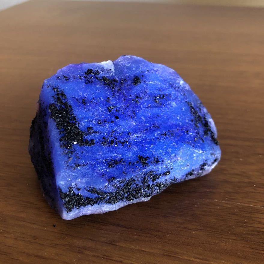アフリカ産 天然サファイア コランダム 626ct 鉱物 原石 証明書付