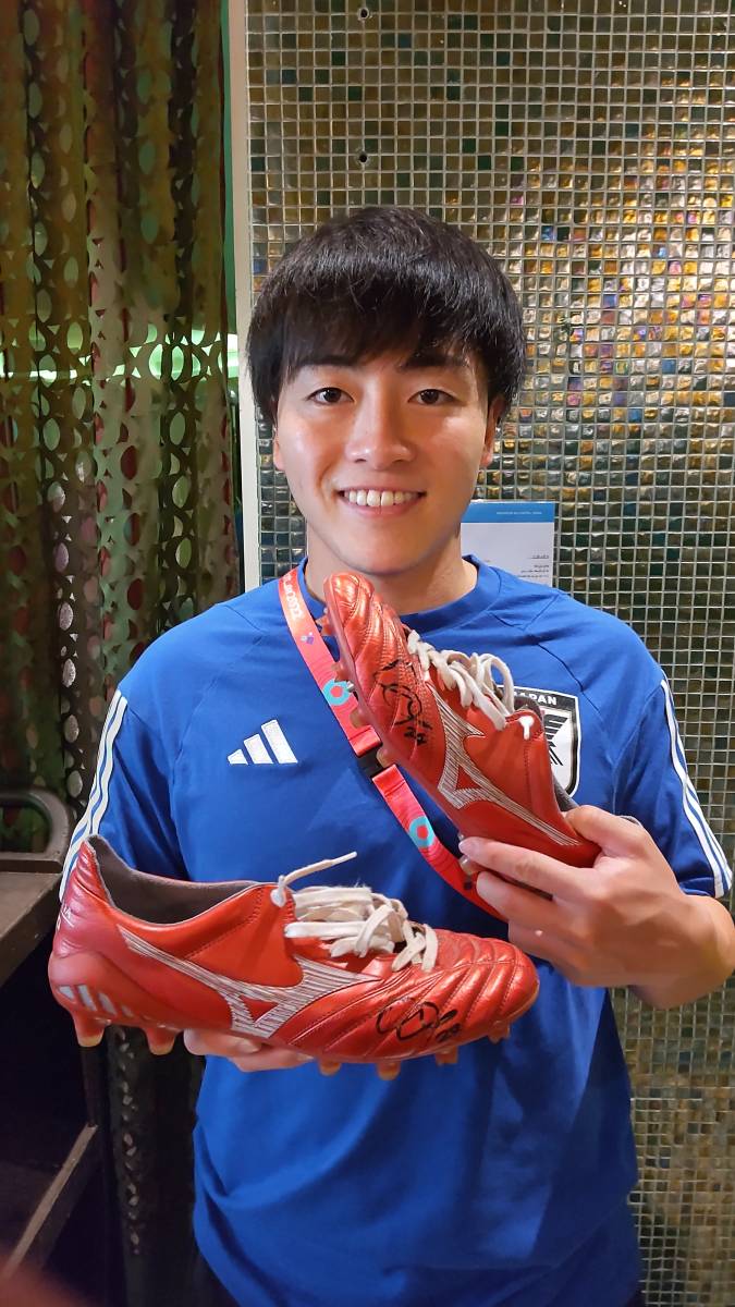 Yahoo!オークション - 相馬 勇紀(日本代表)サイン入りスパイク026 Yahoo!オークション - 相馬 勇紀(日本代表)サイン入りスパイク026