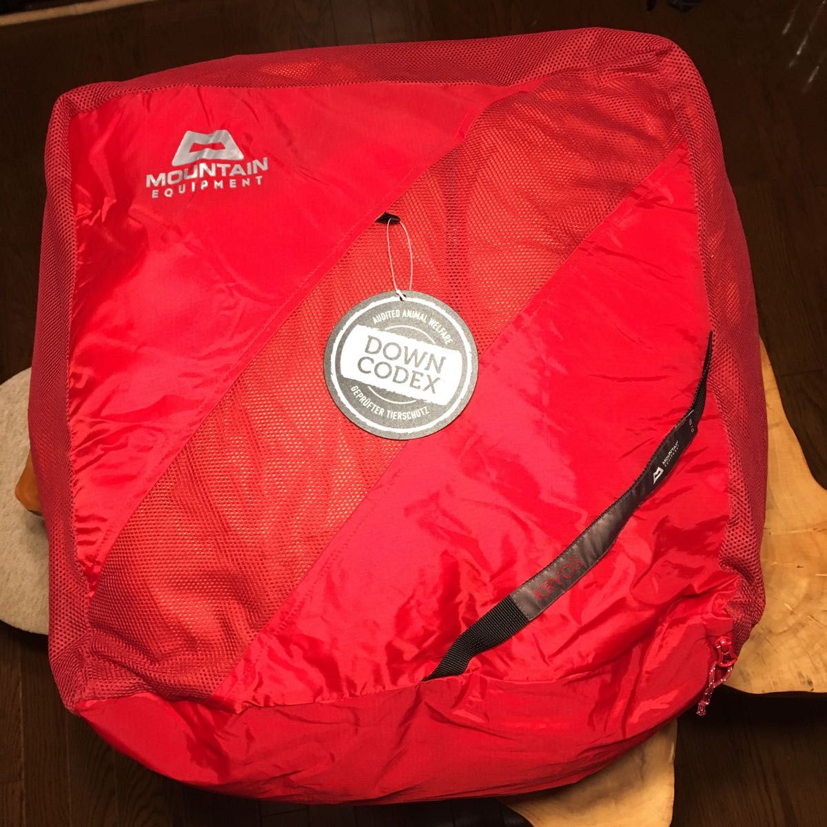 日本未入荷 MOUNTAIN EQUIPMENT マウンテンイクイップメント 寝袋 スリーピングバッグ KRYOSI クリオス