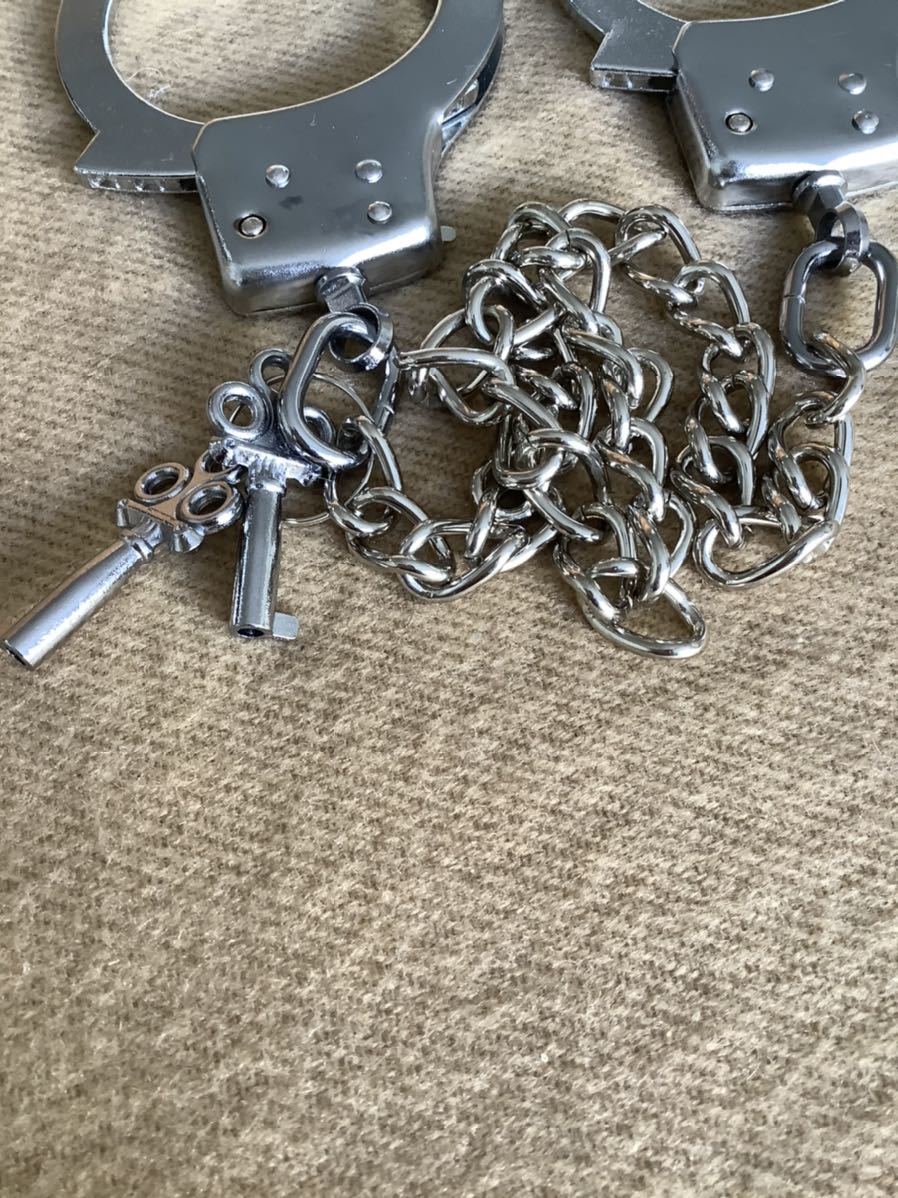 警察グッズ 手錠 鍵 刑事 機捜 パトカー カギ | venezafoods.com.br