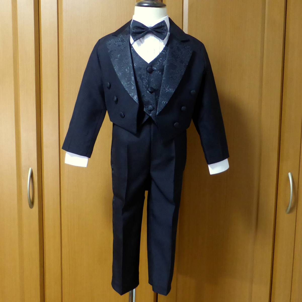大割引 80cm フォーマルスーツ タキシード 5点セット mandhucollege.edu.mv