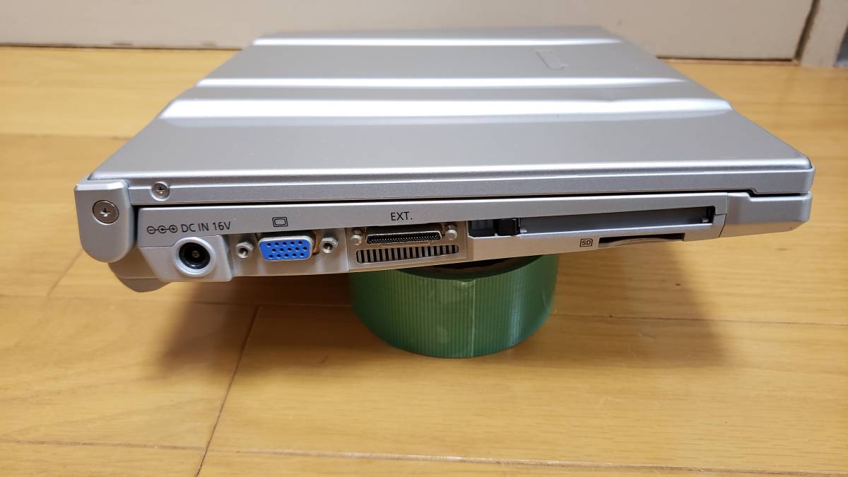 【PC周辺機器】 PANASONIC CF-T7 本体のみ (HDD、メモリー、ACアダプターなし） WindowsXP起動確認 天板にへこみ　ノート　パソコン_画像5