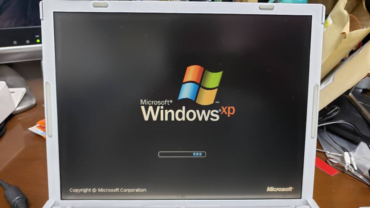 【PC周辺機器】 PANASONIC CF-T7 本体のみ (HDD、メモリー、ACアダプターなし） WindowsXP起動確認 天板にへこみ　ノート　パソコン_画像9