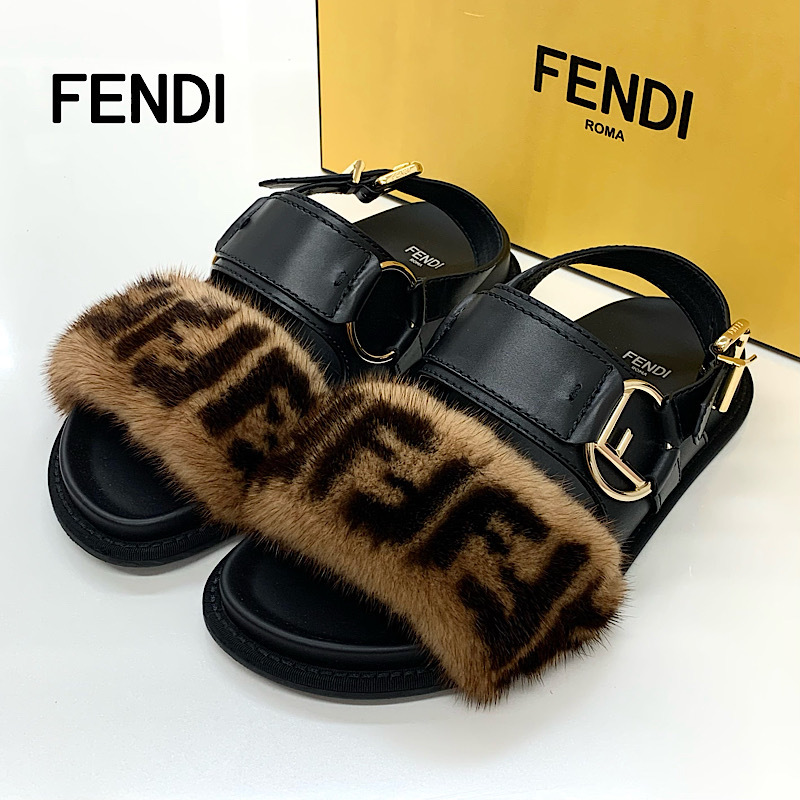 FENDIのファー付きサンダル - サンダル