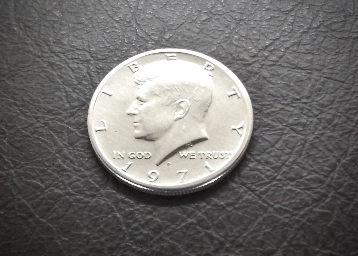 ケネディ50セント硬貨 1971年 D刻印  送料無料です。（15849） USA 貨幣 ハーフダラー アメリカの画像2