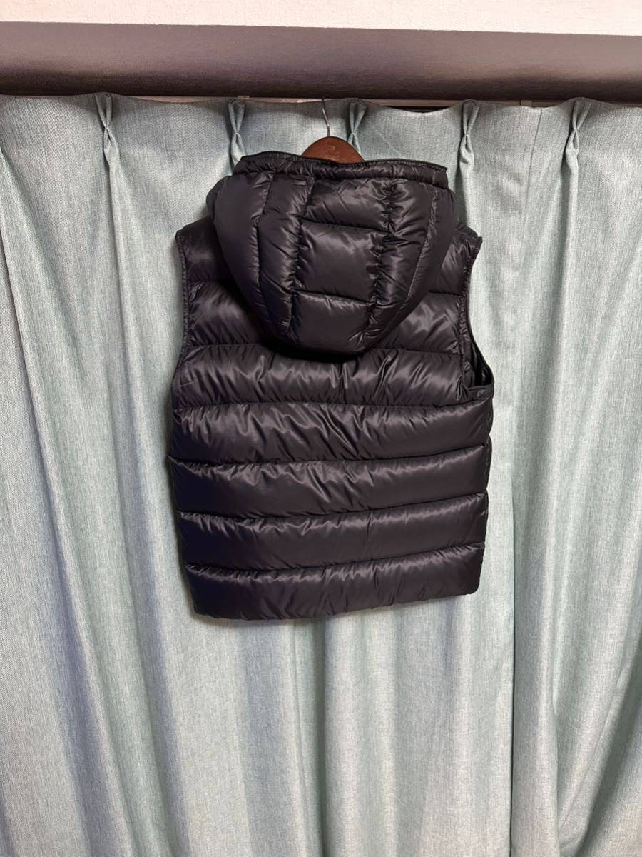 感謝の声続々！ MONCLER ブラック 黒 T4 ダウンベスト GILET VANOISE