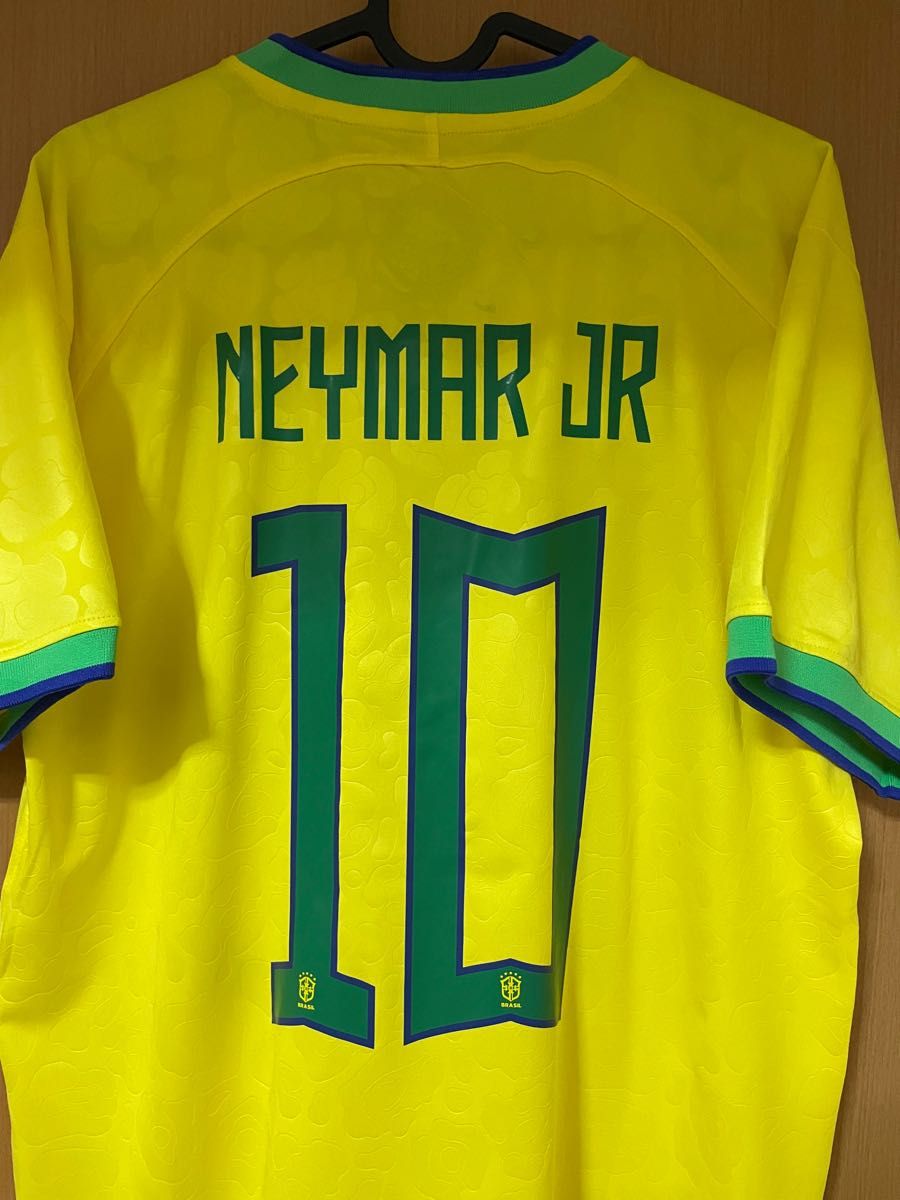 新品未使用ブラジル代表Mサイズ No 10ネイマール2022年W杯モデル 新品未使用ブラジル代表Mサイズ No 10ネイマール2022年W杯モデル