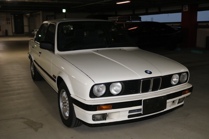 「89年式　BMW320i　＊ アルピンホワイト＊オリジナル」の画像1