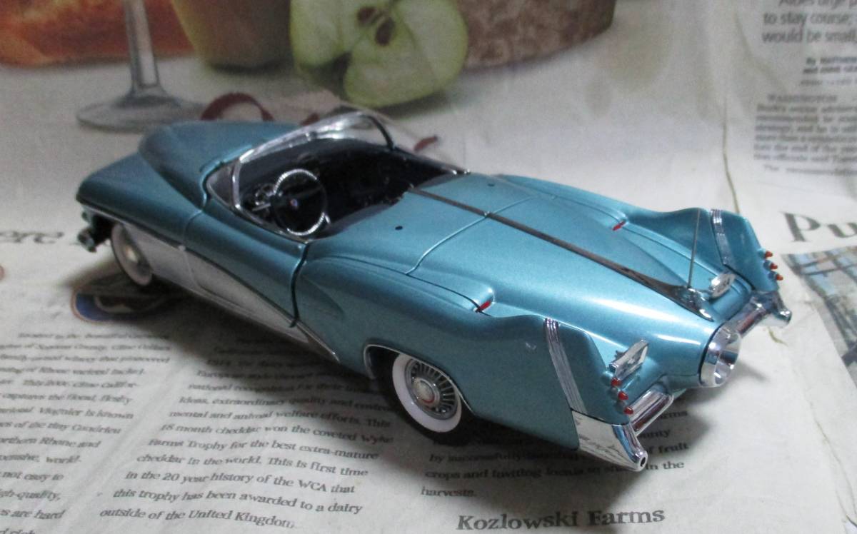 ★激レア絶版*フランクリンミント*1/24*1951 GM LeSabre - Concept Car_画像2