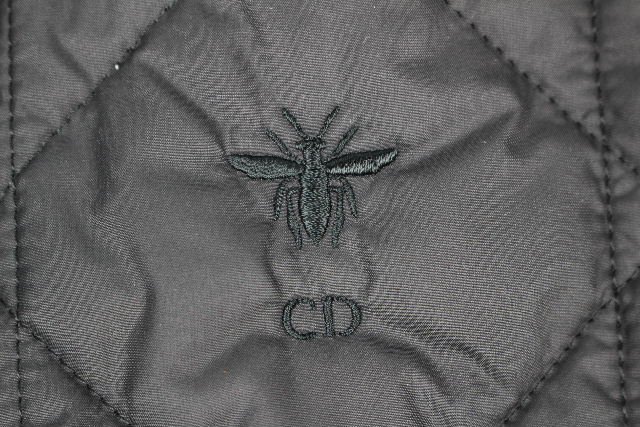 ２２年製 クリスチャンディオール Dior マクロカナージュ BEEダウンジャケット 227B69A2827 [XS] ディオール シャツ  ジャケットI18