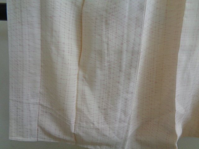 d364-80 長襦袢 正絹 袖無双 半衿付き 総柄 着丈124センチ 裄61.5センチ_画像4