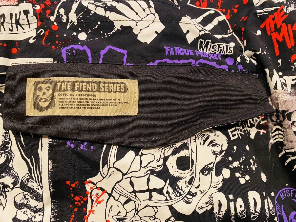 入手困難】GRENADE × MISFITS スノーボード ジャケット L 廃盤 入手困難】GRENADE × MISFITS スノーボード ジャケット L 廃盤