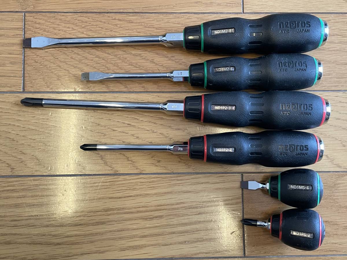 定番高品質】 KTC ネプロス 樹脂柄クロスドライバセット NTD1P04