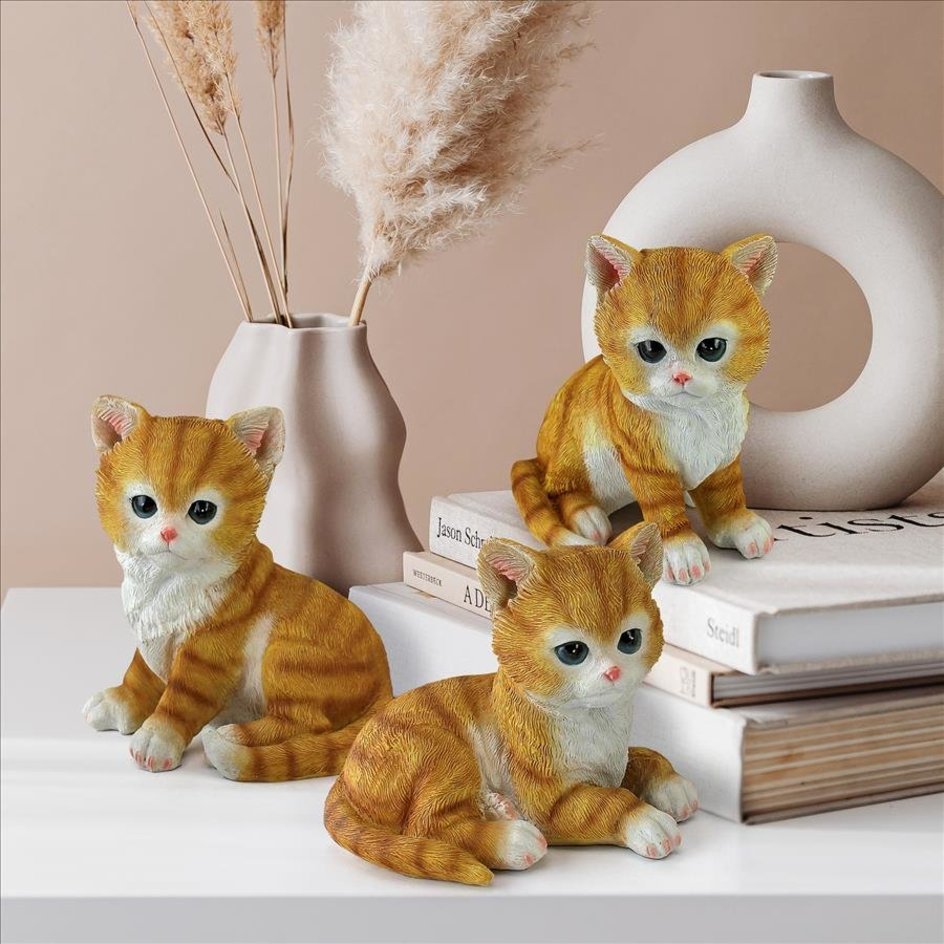 3匹のトラ毛の子猫ちゃん、 赤ちゃんネコ達彫像 装飾彫刻 置物 カフェ パブ ホテル(輸入品_画像1