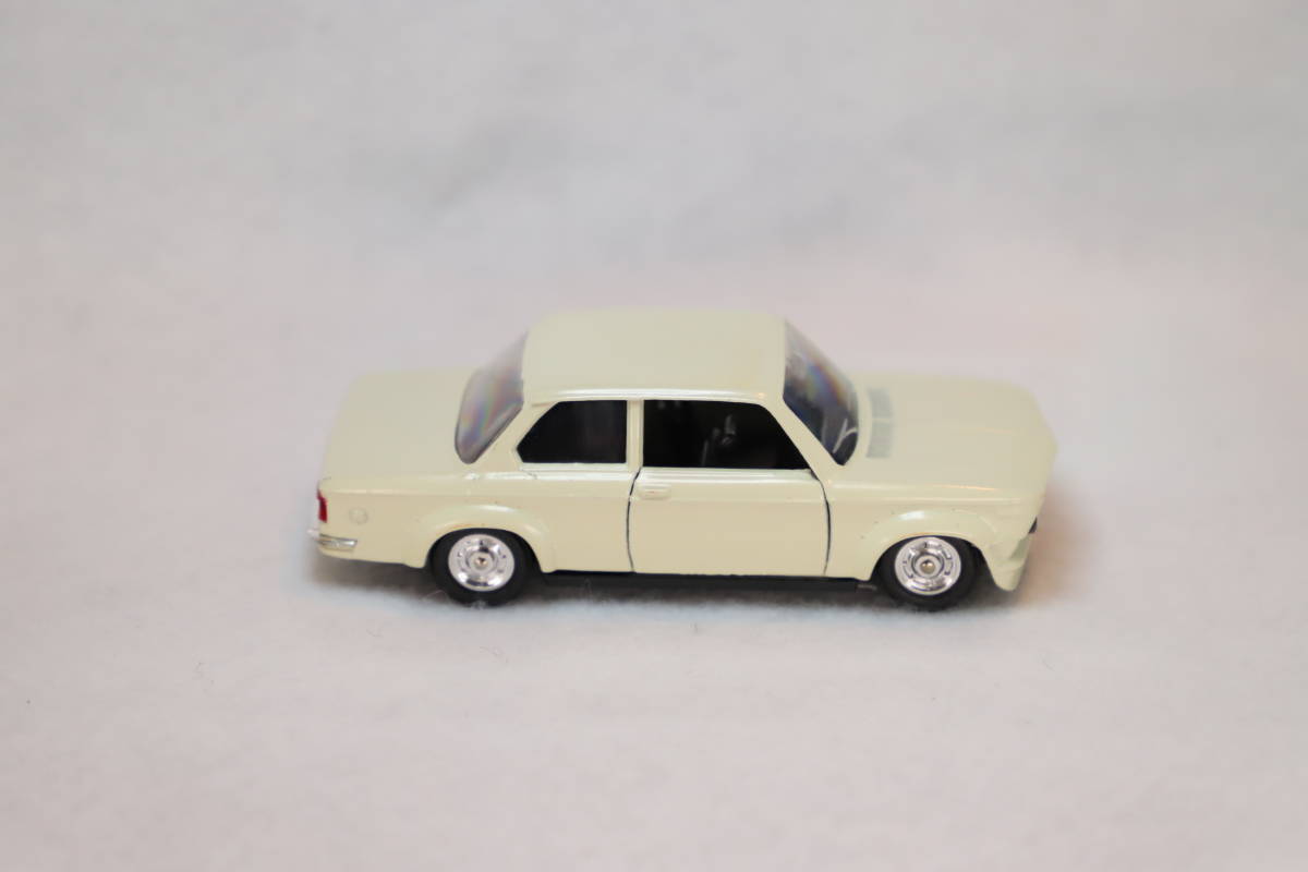 Solido★ソリド★フランス★BMW 2002 turbo★1/43 スケール★美品_画像6