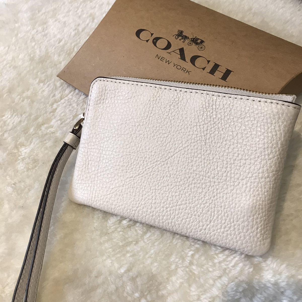 新品未使用☆完売品COACH コーチ リスレット レザー ポーチ 猫柄 子猫 ネコ 限定品 ファスナーポーチ 白