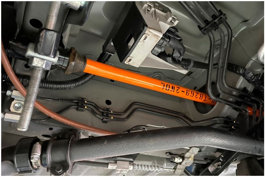  You ivy kru Hiace 200 series strengthen torsion bar 4WD 26.9φ UI-vehicle