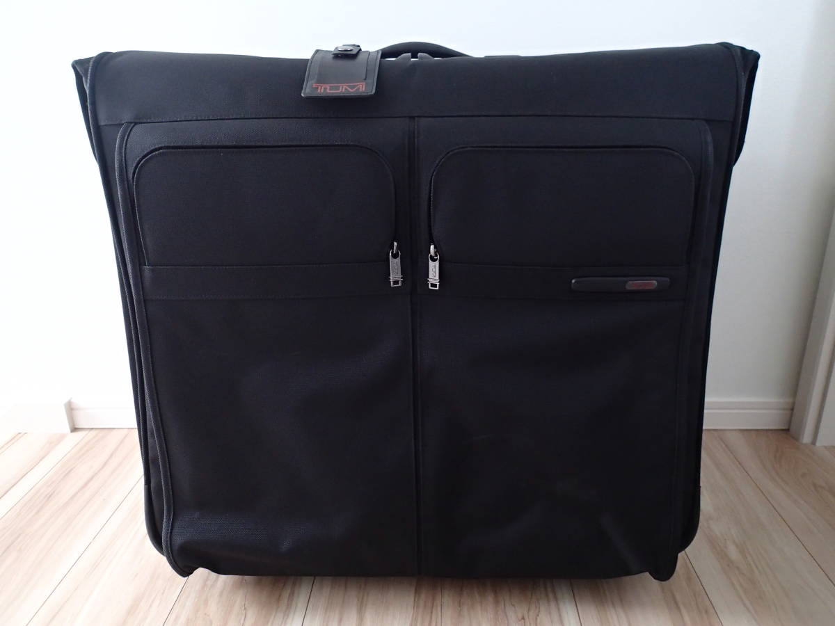 [TUMI] large suitcase high capacity garment bag Carry case 2 wheel Suitscase 2 wheels Garment bag