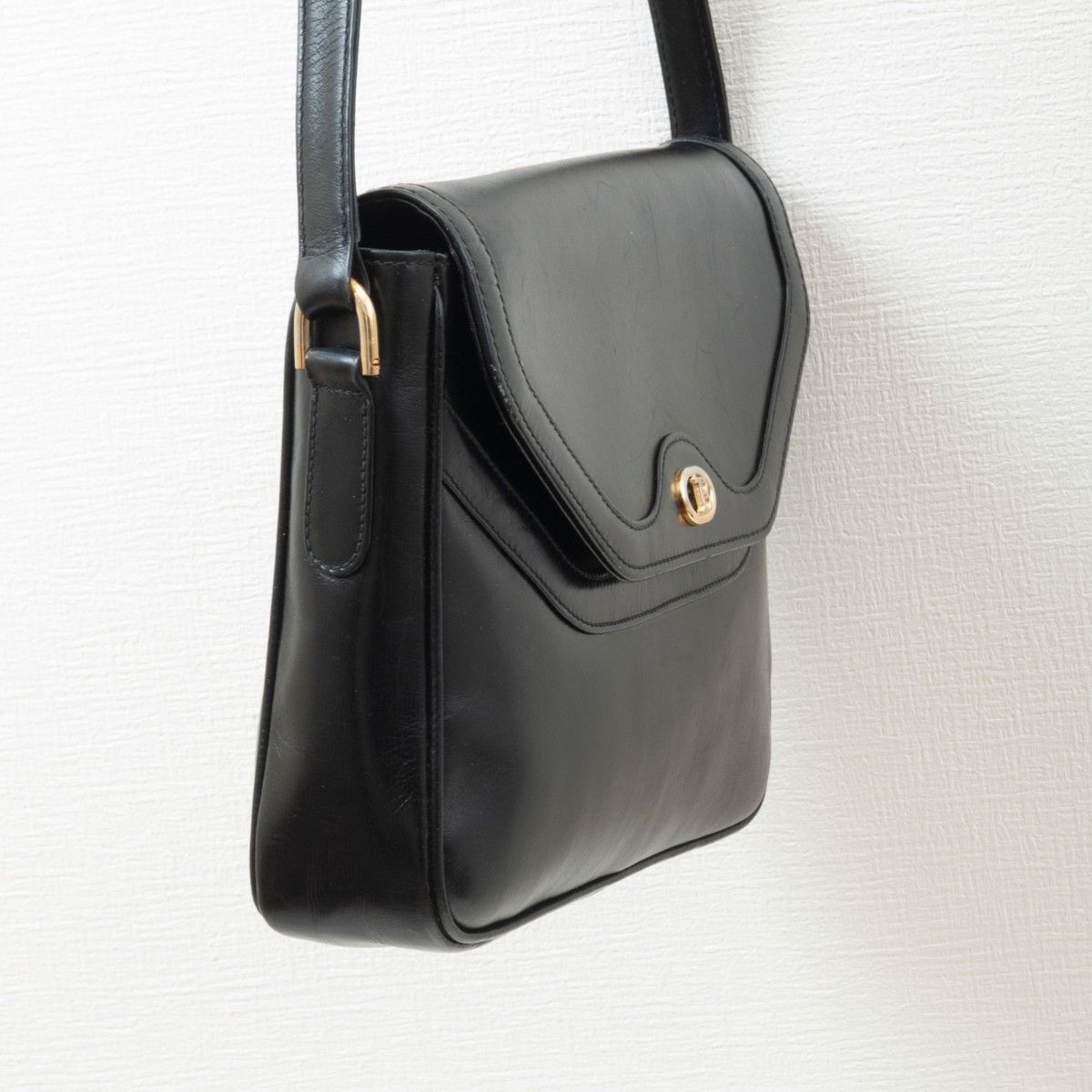 美品】BALLY(バリー) ヴィンテージ レザー ショルダーバッグ 美品】BALLY(バリー) ヴィンテージ レザー ショルダーバッグ