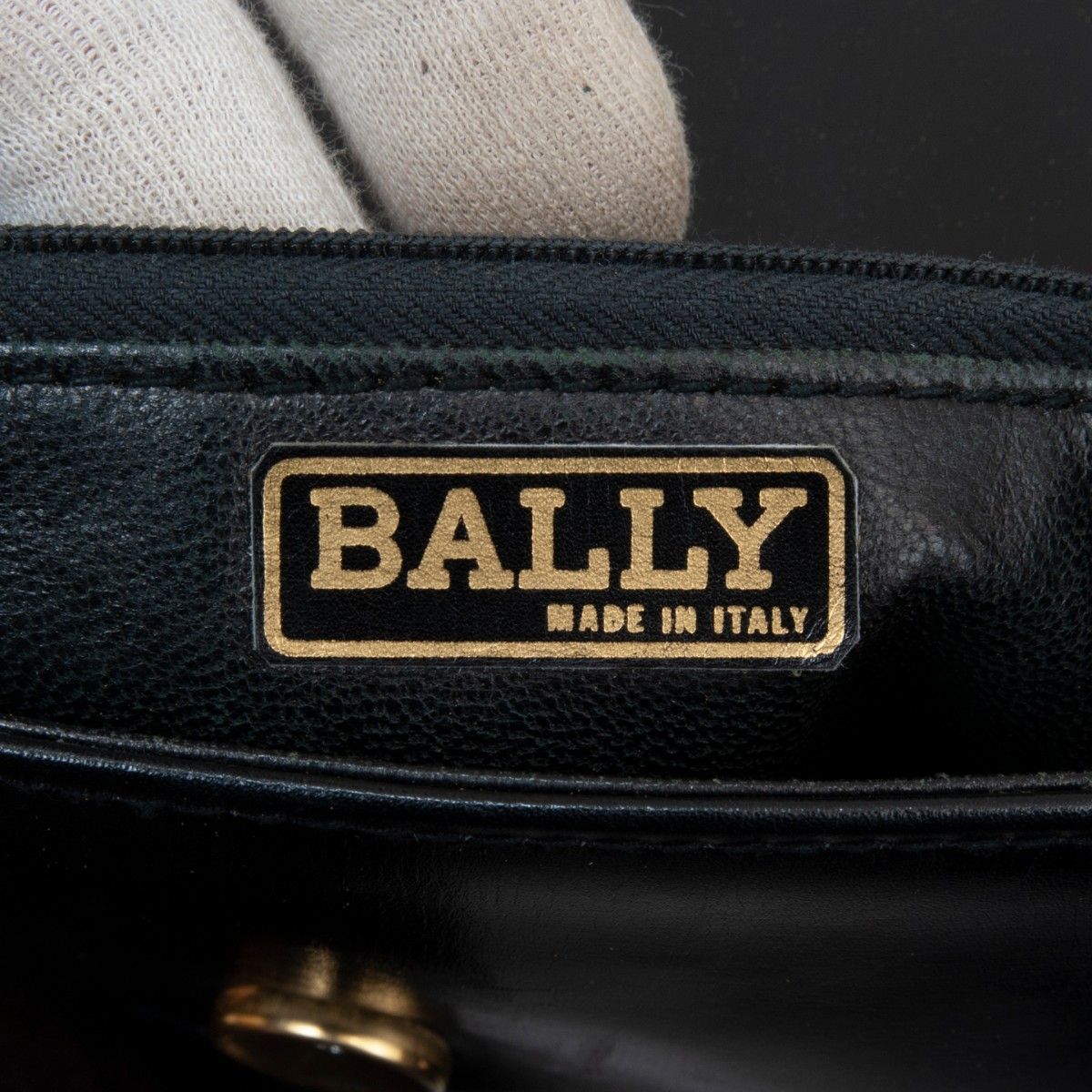 美品】BALLY(バリー) ヴィンテージ レザー ショルダーバッグ ブラック