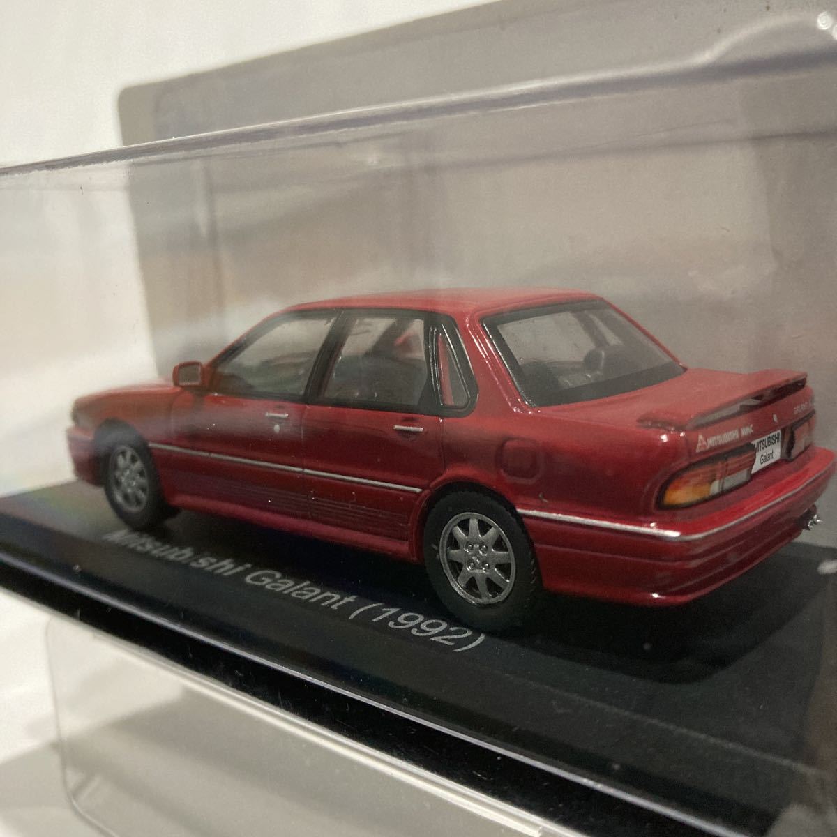 アシェット 国産名車コレクション 1/43 vol.245 Mitsubishi Galant 1992年 三菱 ギャラン 旧車 ミニカー モデルカー_画像4