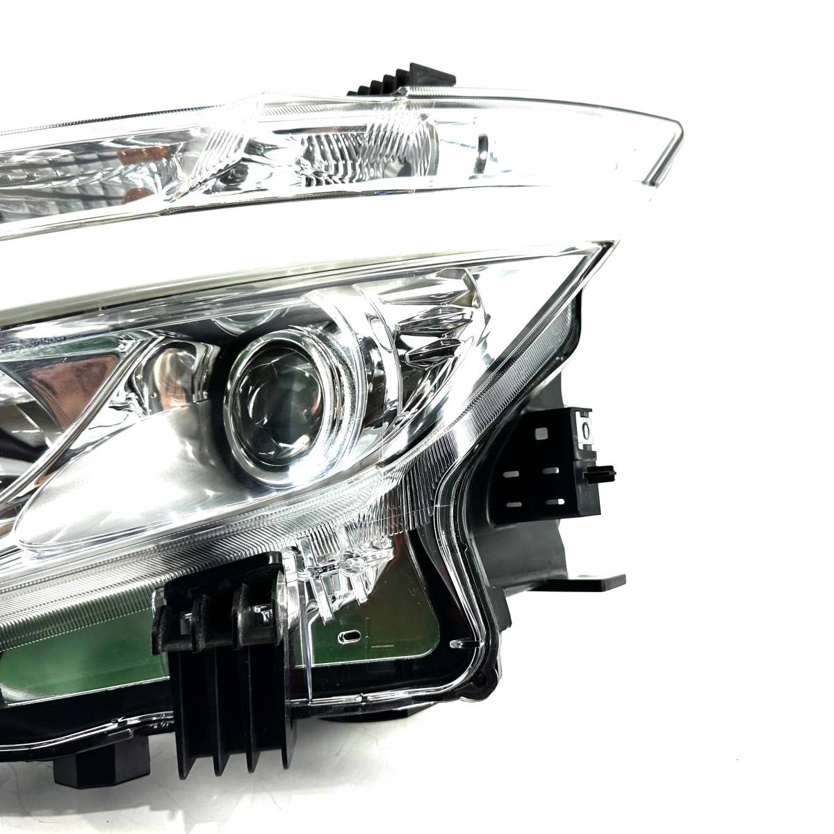 いつでもポイント10倍 エルグランド エルグランド DBA-PNE52 右ヘッド