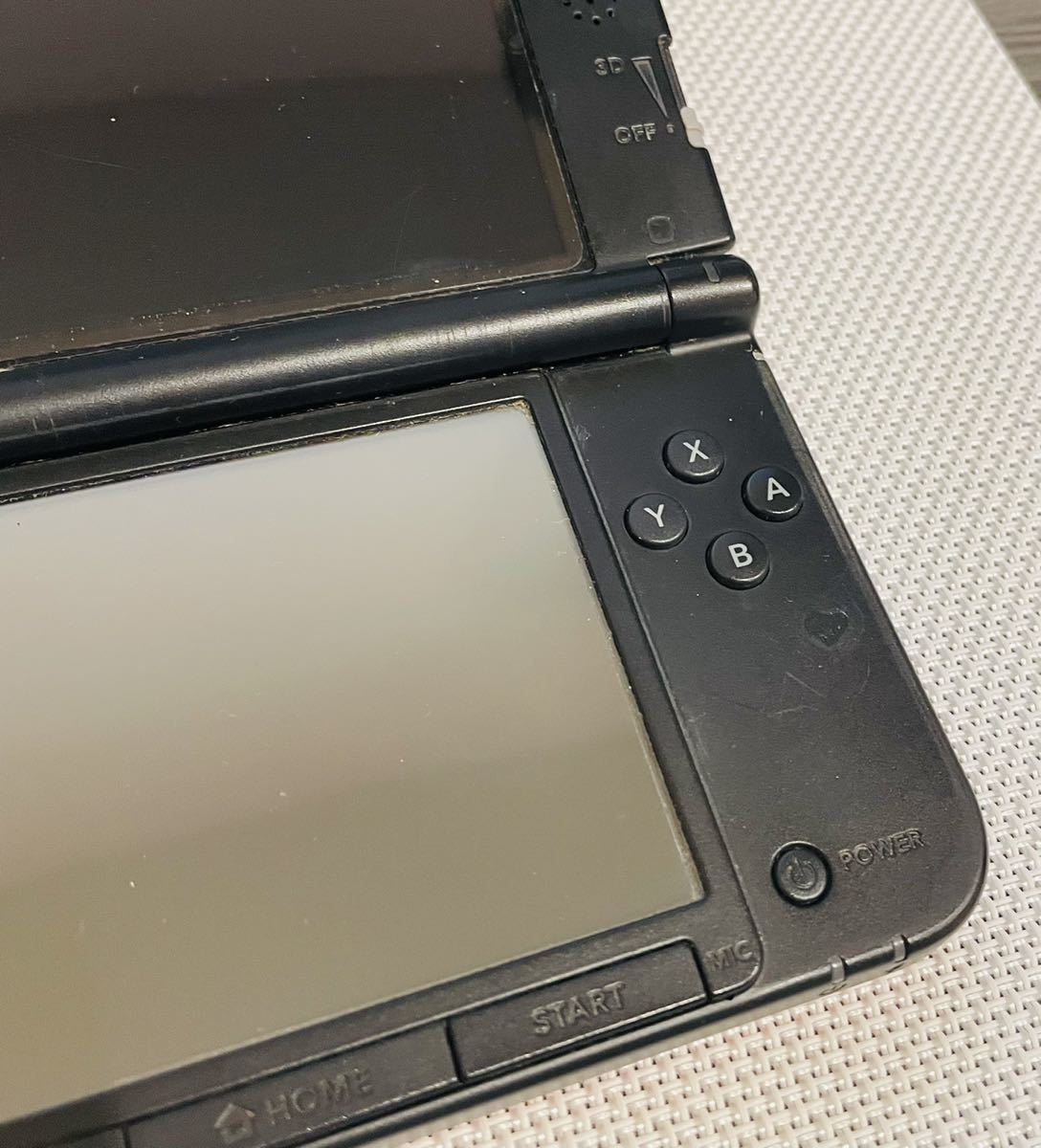 ニンテンドー3DS LL レッドブラック 本体動作品　送料無料　付属品付き　Nintendo 3DS LL 任天堂