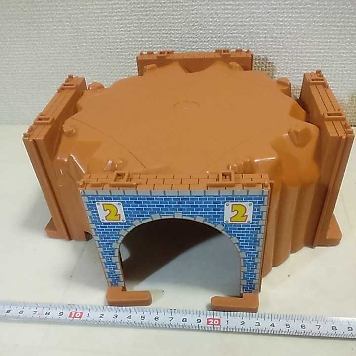 プラレール きかんしゃトーマス あっちこっちトンネル パーツ 情景部品 未チェック 詳細不明 ジャンク扱い TOMY の画像4