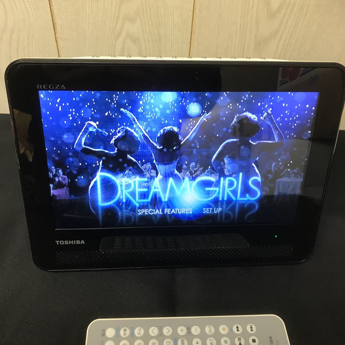 TOSHIBA REGZA ポータブル 防水 DVDプレーヤー SD-P100WP 東芝レグザ TOSHIBA REGZA ポータブル 防水 DVDプレーヤー SD-P100WP 東芝レグザ