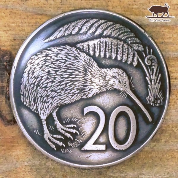 ◆コンチョ ネジ式　ニュージーランド　20セント　キーウィ　燻し　28mm　コイン　ボタン　パーツ_画像1