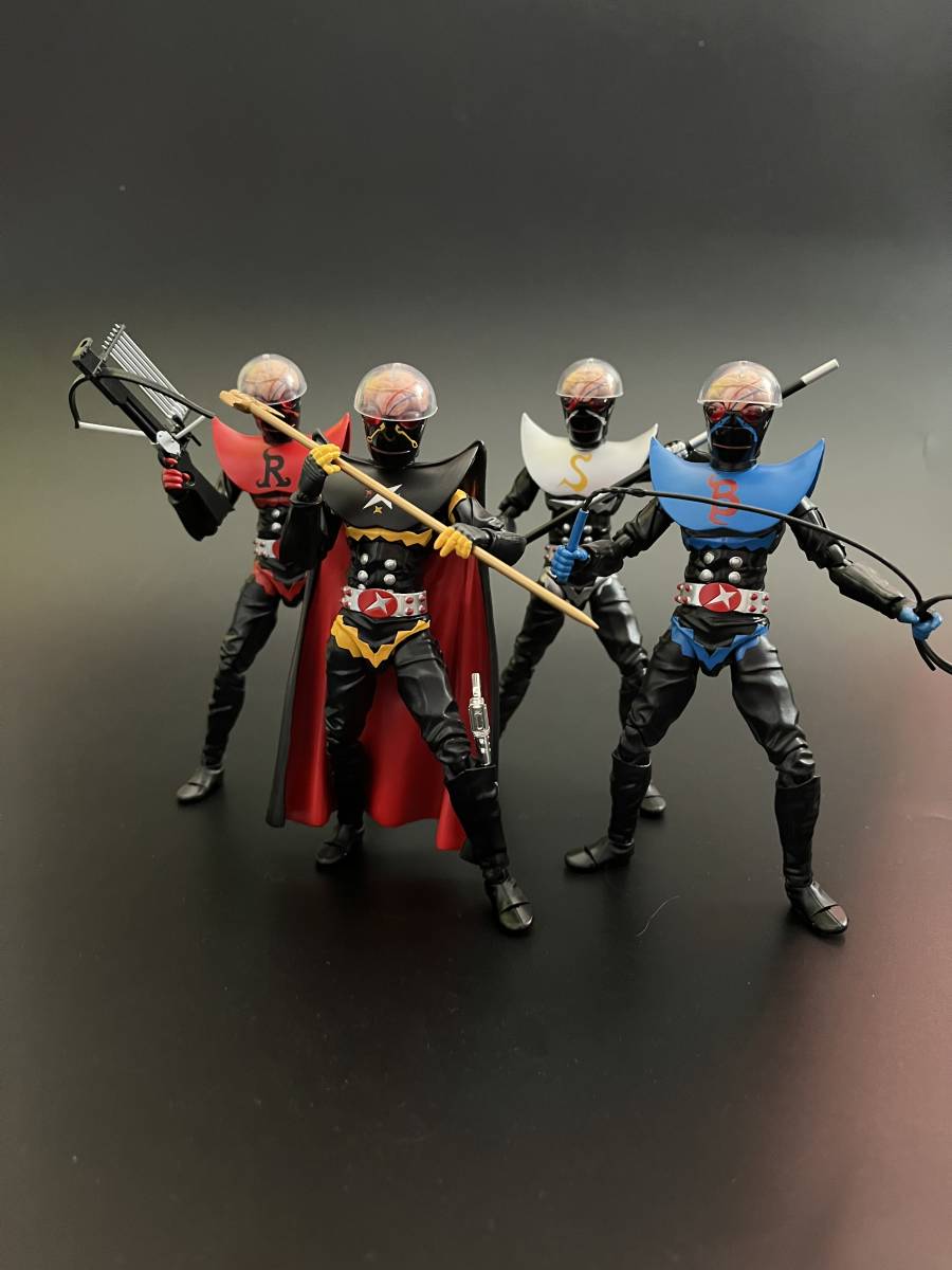 安心 保証 SHフィギュアーツ ギルハカイダー レッド、ブルー、シルバー
