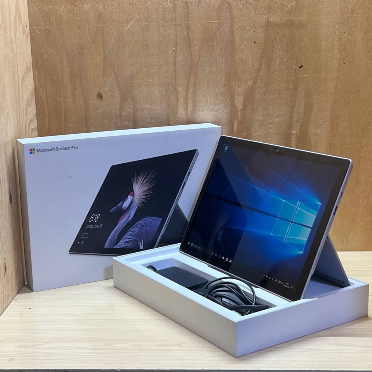 メール便送料無料05 Surface Pro 5 ☆Core i5-7300U☆Windows11 | www