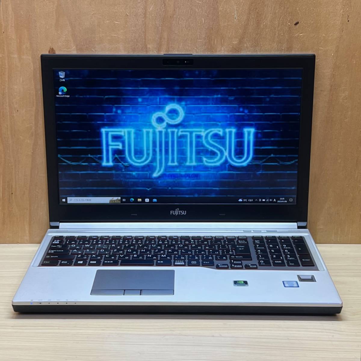 富士通 ワークステーション CELSIUS H770 NVIDIA Xeon E3-1505M v6 メモリ32GB SSD512GB DVD 10キー