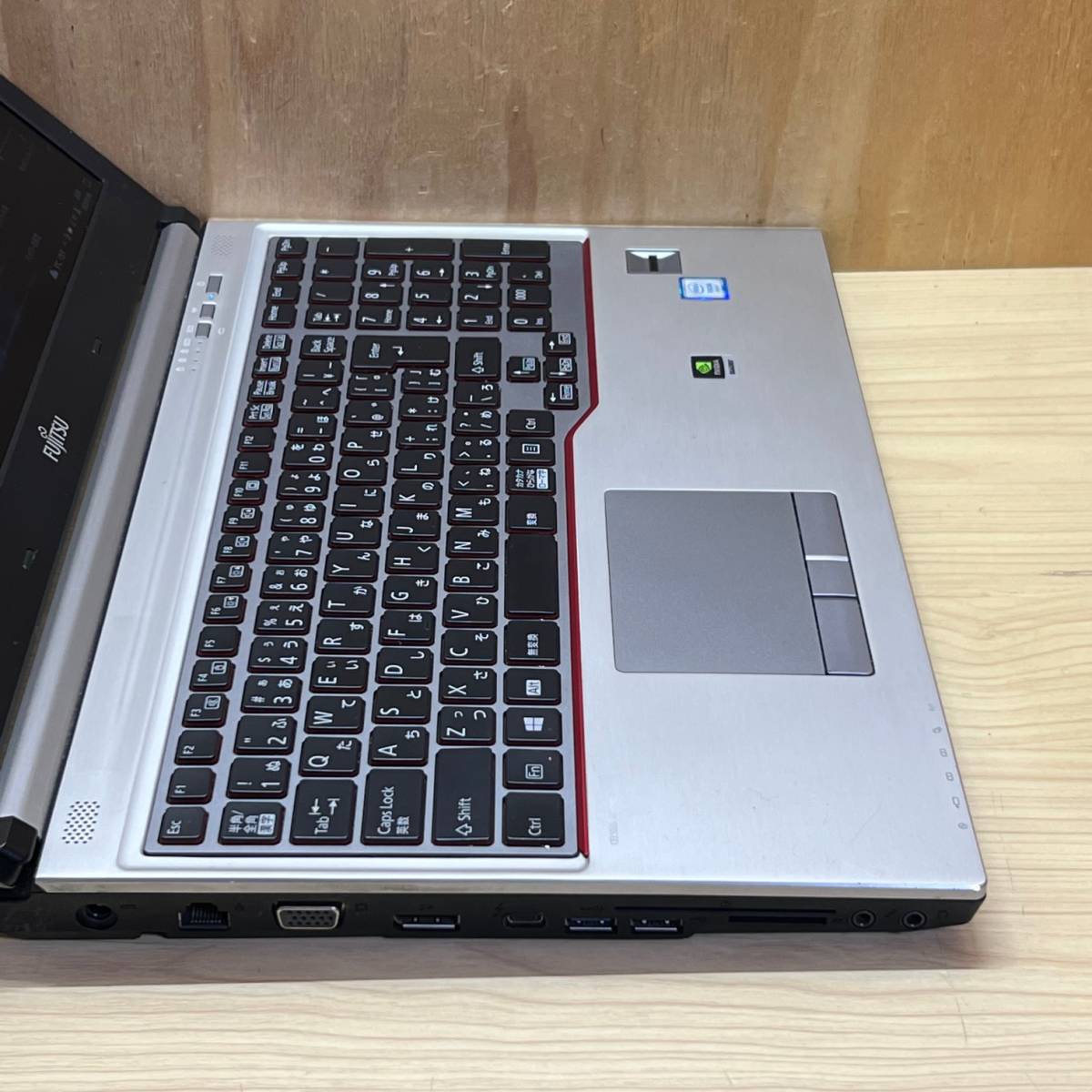 富士通 ワークステーション CELSIUS H770 NVIDIA Xeon E3-1505M v6 メモリ32GB SSD512GB DVD 10キー