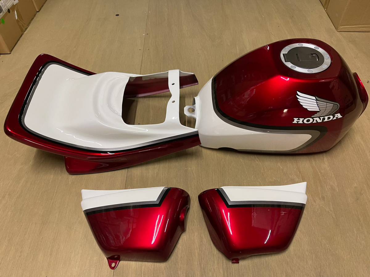 に値下げ! エイプ 外装セット 黒赤2型 カラー/ 美品 塗装後 未使用