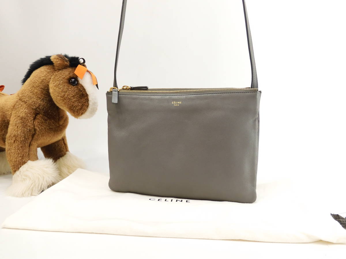 セリーヌ トリオラージ ポシェット レザー灰 クロスボディバッグ 美品