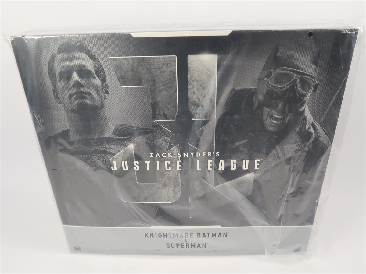 ビニールよ ホットトイズ ナイトメア・バットマン&スーパーマン 2体