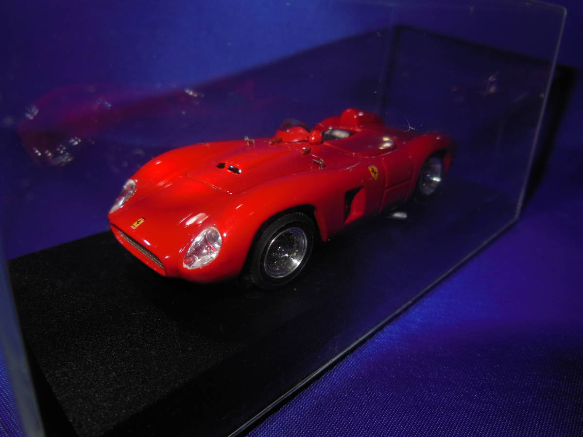 1/43　入手困難　ART MODEL　フェラーリ　FERRARI　500TR　RED　プレーンモデル　1956年　テスタロッサ　イタリア製　MADE IN ITALY_画像3