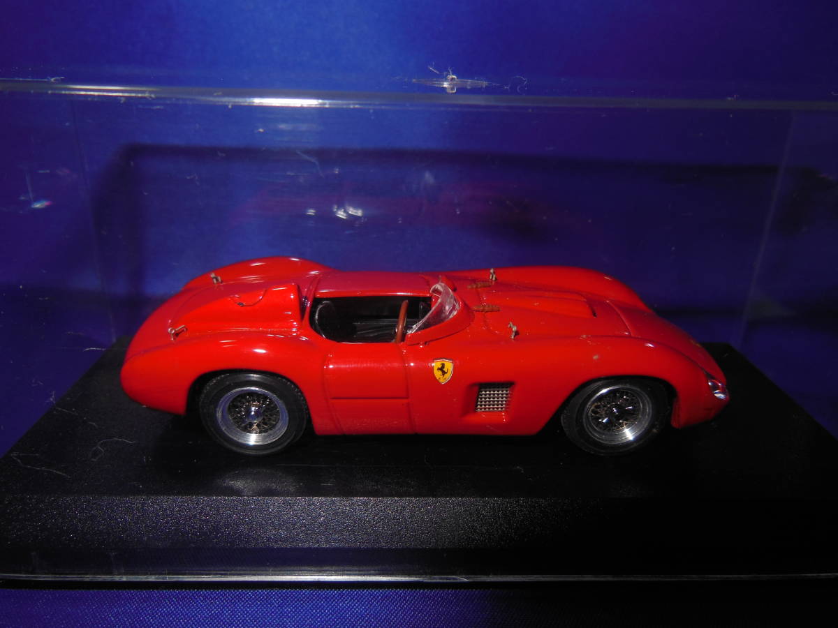1/43　入手困難　ART MODEL　フェラーリ　FERRARI　500TR　RED　プレーンモデル　1956年　テスタロッサ　イタリア製　MADE IN ITALY_画像6