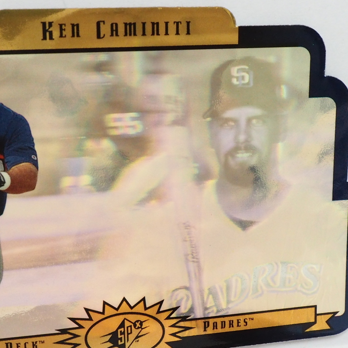 Upper Deck SPX #50【Ken Caminiti(PADRES)Gold parallel金ゴールド】1996年DIE CUT 3DレンチキュラーMLBメジャーリーグ野球カード_画像2