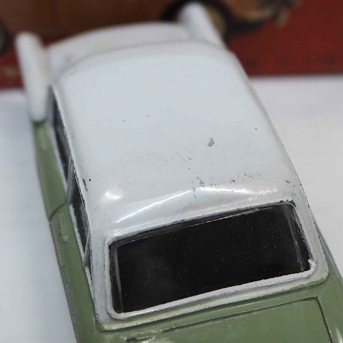 モデルペットNo.9【イスズ ヒルマン ミンクス ISUZU HILLMAN Minx 黄緑】1/42ミニカー いすゞ■アサヒATC旭玩具MODEL PET【箱付】送料込_画像２