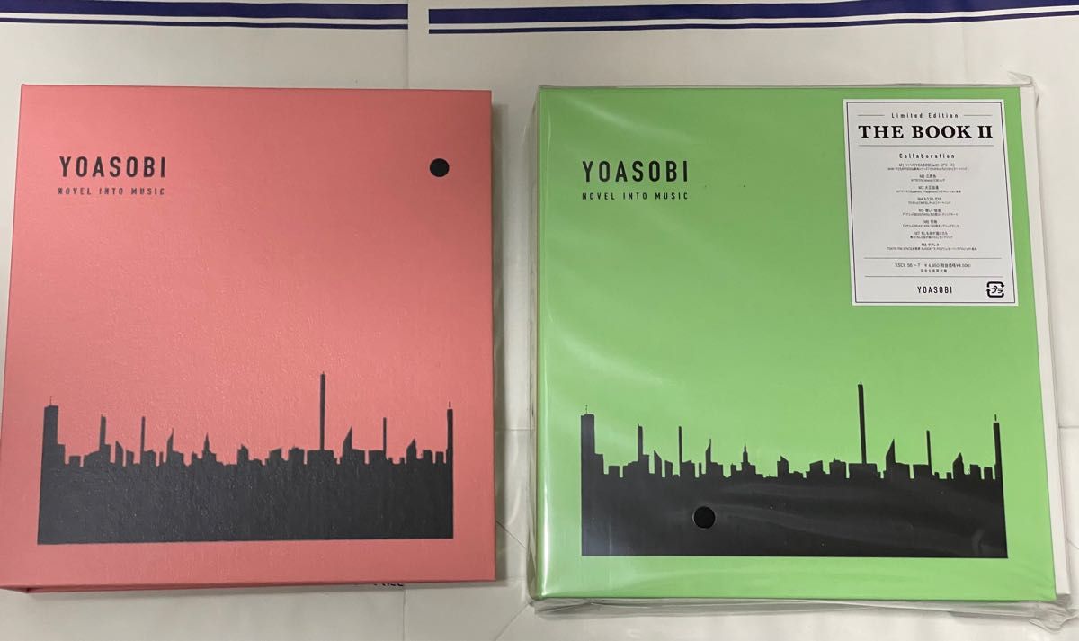 YOASOBI THE BOOK 1.2セット 新品と中古になります。
