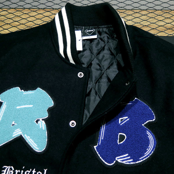 F.C.Real Bristol エフシーレアルブリストル 22AW SNEAKERWOLF TEAM