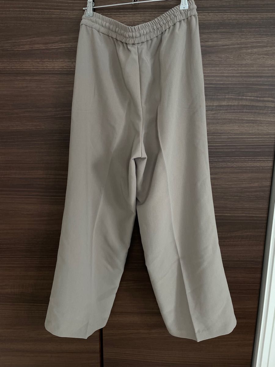 レディース ワイドパンツ 極美品 ゆったりMサイズ|PayPayフリマ (美品)レディース・ワイドパンツ(Mサイズ)