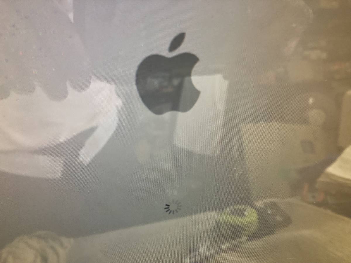 中古　N-932 ☆Apple iMac OS X 20インチ メモリ1GB_画像2