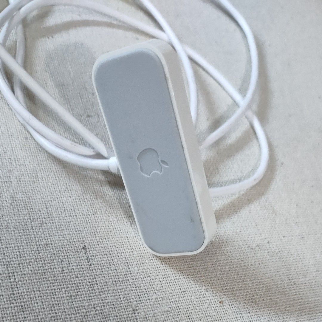 Apple iPod shuffle 第２世代　充電器